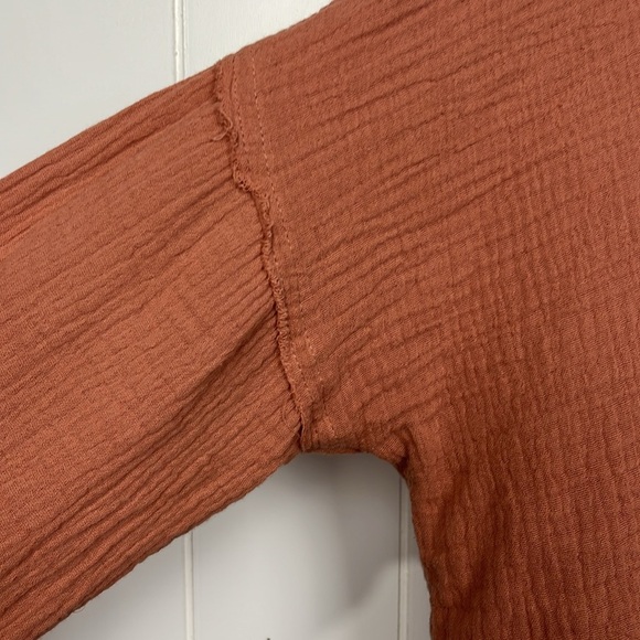 Pink Lily Womens Shirt L Rust Long Sleeves Button Up Raw Seams Pocket Cotton EUC - Picture 3 of 14